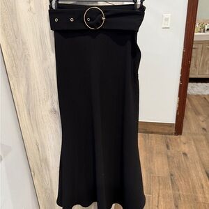 Elegant Black Skirt with Belt Detail